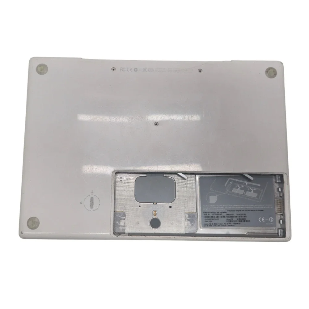 Apple MacBook A1181 13.3